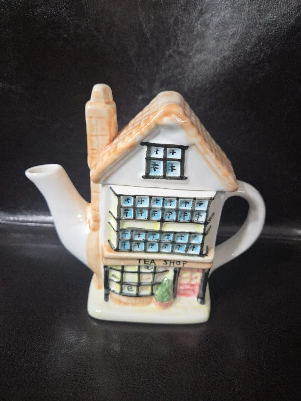 Ceramic Tea Shop Teapot House Cream White Small - Used